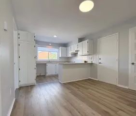 1 room apartment of 80m² in Laval - Photo 1