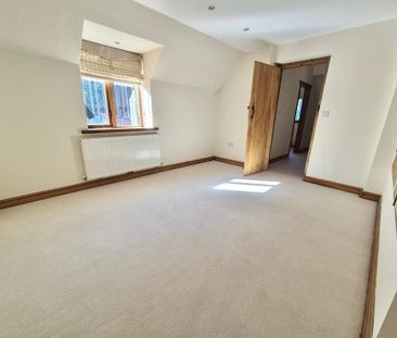 2 bedroom semi-detached house to rent - Photo 3