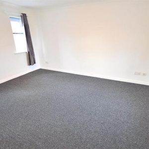 1 Bedroom Apartment To Let - Photo 2