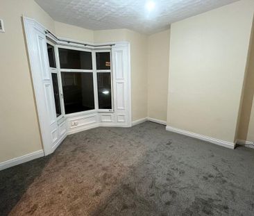 2 bedroom cottage to rent - Photo 2