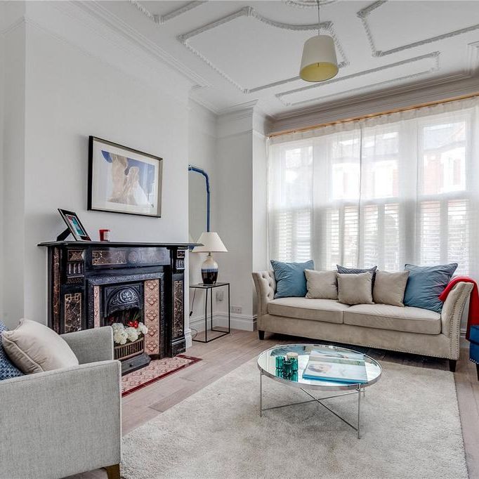 4 bedroom house to rent - Photo 1