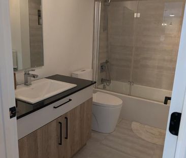 Grand bachelor 4 1/2 à louer Saint-Eustache - Photo 1