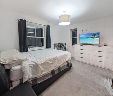 4 bedroom detached house to rent - Photo 5