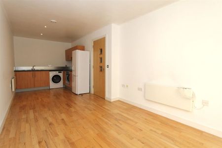 Waterloo Apartments, Leeds City Centre, LS10 1JA - Photo 5