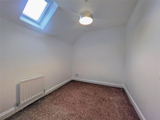 3 bedroom flat to rent - Photo 1