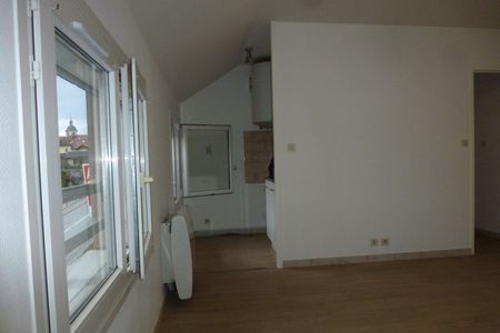 Appartement À Louer 2 Pièces , 32 M² - Photo 4