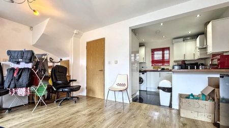 4 bedroom house to rent - Photo 3