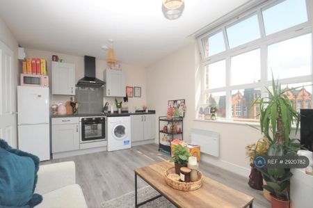 1 bedroom flat to rent - Photo 4