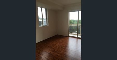 Top Location, Timber Floor - Photo 2