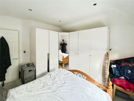 York Road, Weybridge, Surrey, KT13 9DT - Photo 5