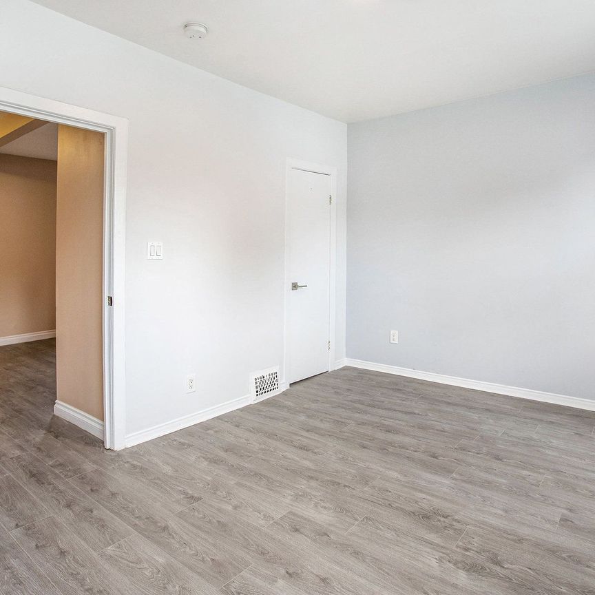 For Lease - 256 Park Park Unit# 2, Vanier and Kingsview Park, Ontario - Photo 1