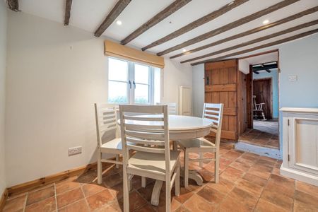 2 bedroom cottage to rent - Photo 3