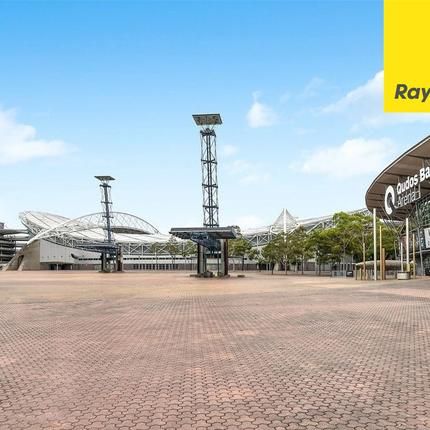 SPACIOUS FAMILY HOME IN A PRIME LIDCOMBE LOCATION - Photo 5