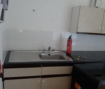 Studio Flat, Green Lane, B9 - Photo 6