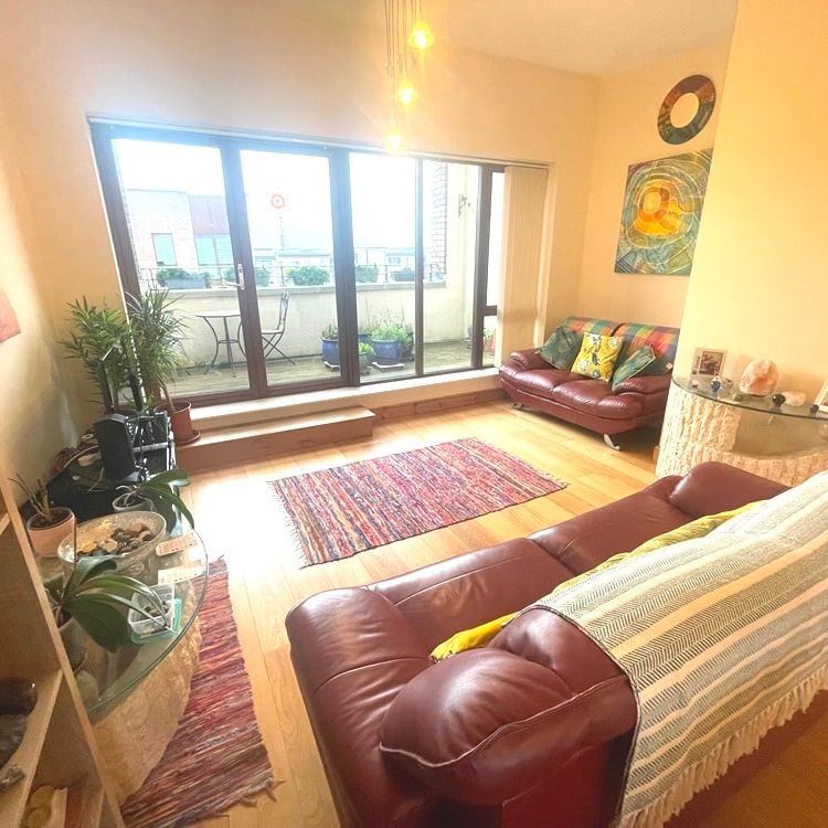 Stratton Walk, Adamstown, Co. Dublin ** HOUSE SHARE ** - Photo 1