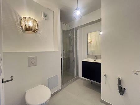 Location Appartement RENNES / Quartier CENTRE-VILLE - Photo 3