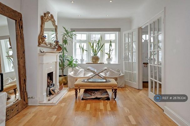 4 bedroom terraced house to rent - Photo 1