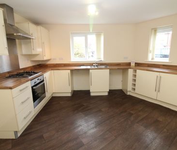 Addenbrooke Drive, Hunts Cross, L24, L4, Chiltern - Photo 4