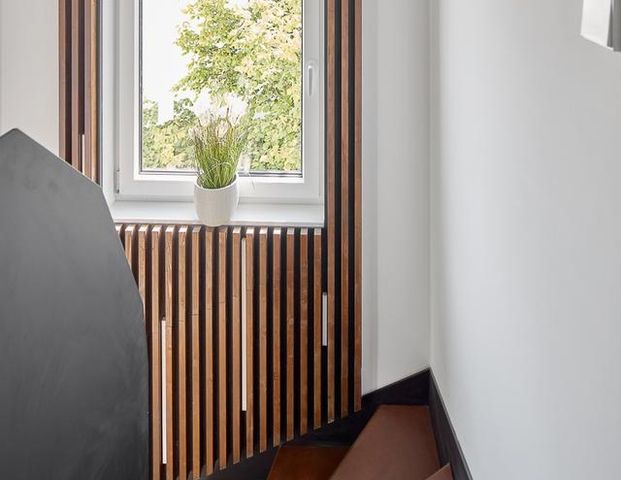 LUXUS MIT WEITBLICK - TEILMÖBLIERTE (VB) 3,0 ZIMMER WOHNUNG IN HALBHÖHENLAGE - Photo 1