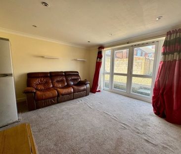 Edward Road, Shirley - Photo 5