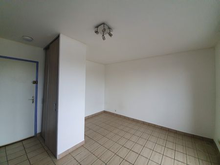 Location Appartement 1 pièce 20m² FAMARS 59300 - Photo 5