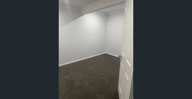 Newly Renovated 2-Bedroom Apartment in Convenient Location - All Utilities Included! - Photo 1