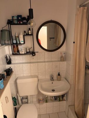 Möblierte 1-Zimmer-Wohnung (24 m²) mit Balkon - Photo 1