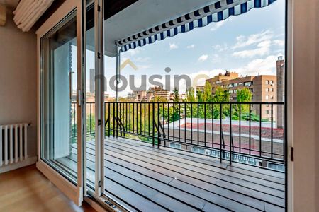 Penthouse for rent in Madrid (Chamartin) - Photo 2