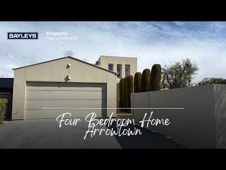 Spacious home on illustrious Cotter Avenue - Photo 4