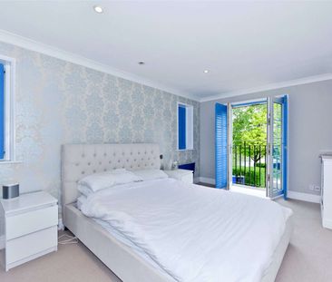 An excellent family home located in a stunning riverside setting on... - Photo 3