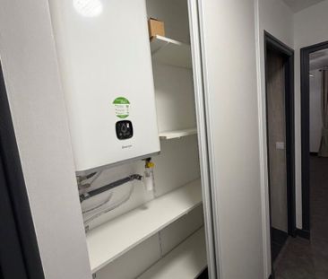 Location Appartement 2 pièces 52m² - Photo 2