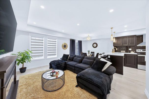 For Lease - 41 Pumpkin Corner Crescent Unit# 4, Barrie, Ontario - Photo 1