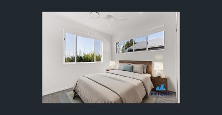 CONTEMPORARY HOME IN A GREAT LOCATION - Photo 5