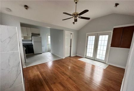 For Lease - 29 BELLHOLME Lane, Collingwood, Ontario - Photo 4