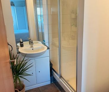 2 Bed Flat, Bailey House, SE18 - Photo 1