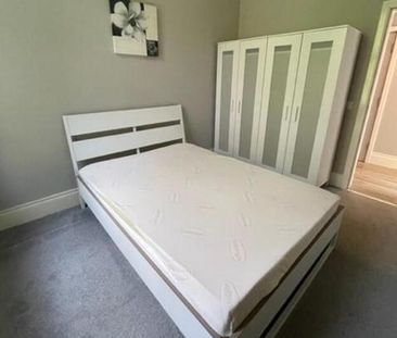 Apt 7, 35-37 Sans Souci Park, Malone Road, Belfast, BT9 5BZ - Photo 3