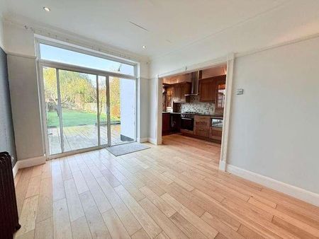 Westbourne Grove, Westcliff On Sea, Essex, SS0 - Photo 3