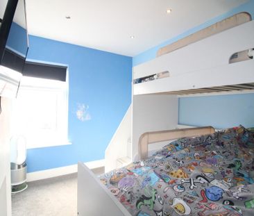 2 bedroom semi-detached house to rent - Photo 3