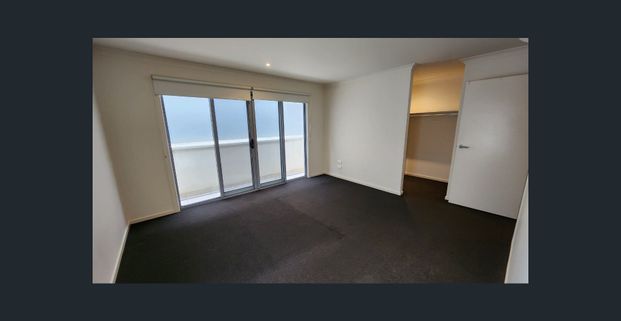 Affordable Price for Modern Living at the Heart of Mornington! - Photo 1