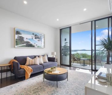 Immaculate Apartment with Stunning Brisbane Water Views - Photo 1