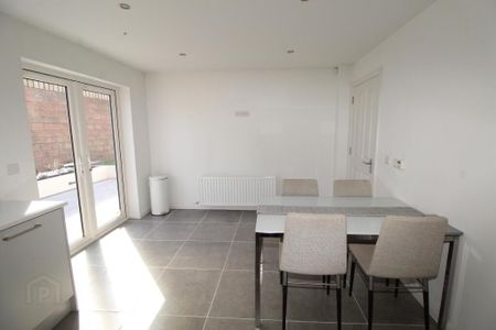 8 Foxton Crescent, Newtownabbey, BT36 5QF - Photo 3