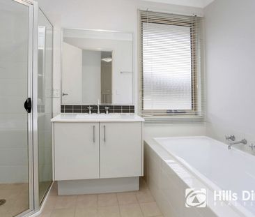 Lovely Townhouse with access to sparkling inground pool. - Photo 5