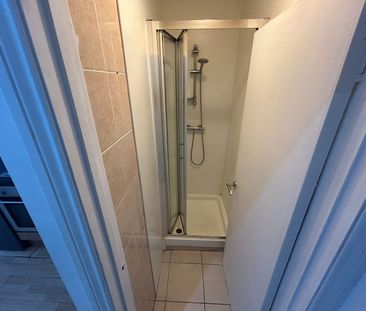 Studio Flat, Lisgar Terrace, W14 - Photo 1