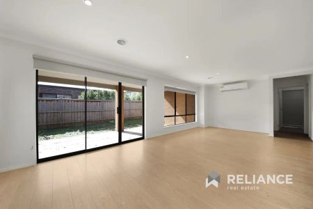 “Three Bedroom Family Home in Truganina!” - Photo 3