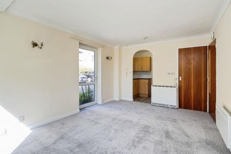 1 bedroom retirement property to rent - Photo 2