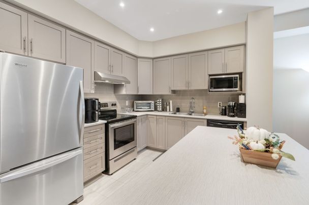 For Lease - 338 Twinflower Way, Barrhaven, Ontario - Photo 1