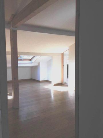 Location Appartement 2 pièces 57m² CHALLES LES EAUX 73190 - Photo 2