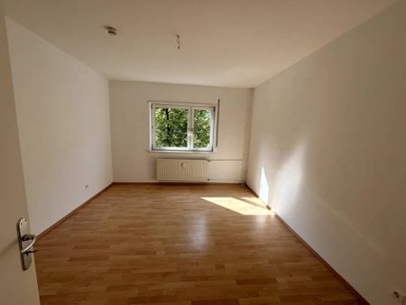 Moderne, helle 3-Zimmer-Wohnung mit Balkon, Kellerraum und Garage in sehr gesuchter Wohnlage - Photo 3