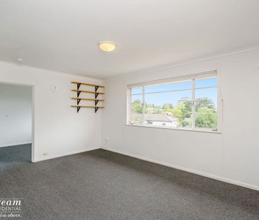 5/4 Nuyts Street, Red Hill ACT 2603 - House For Rent | Domain - Photo 3