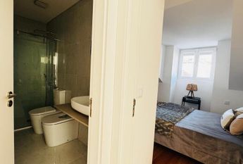 1 Bedroom Apartment with a view, Lapa, Lisboa